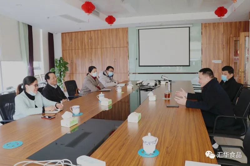 廣西自治區(qū)工商聯(lián)領(lǐng)導(dǎo)到鳳翔集團(tuán)慰問(wèn)座談